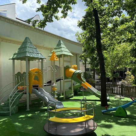 Hotel Europa 92 Урошевац Экстерьер фото