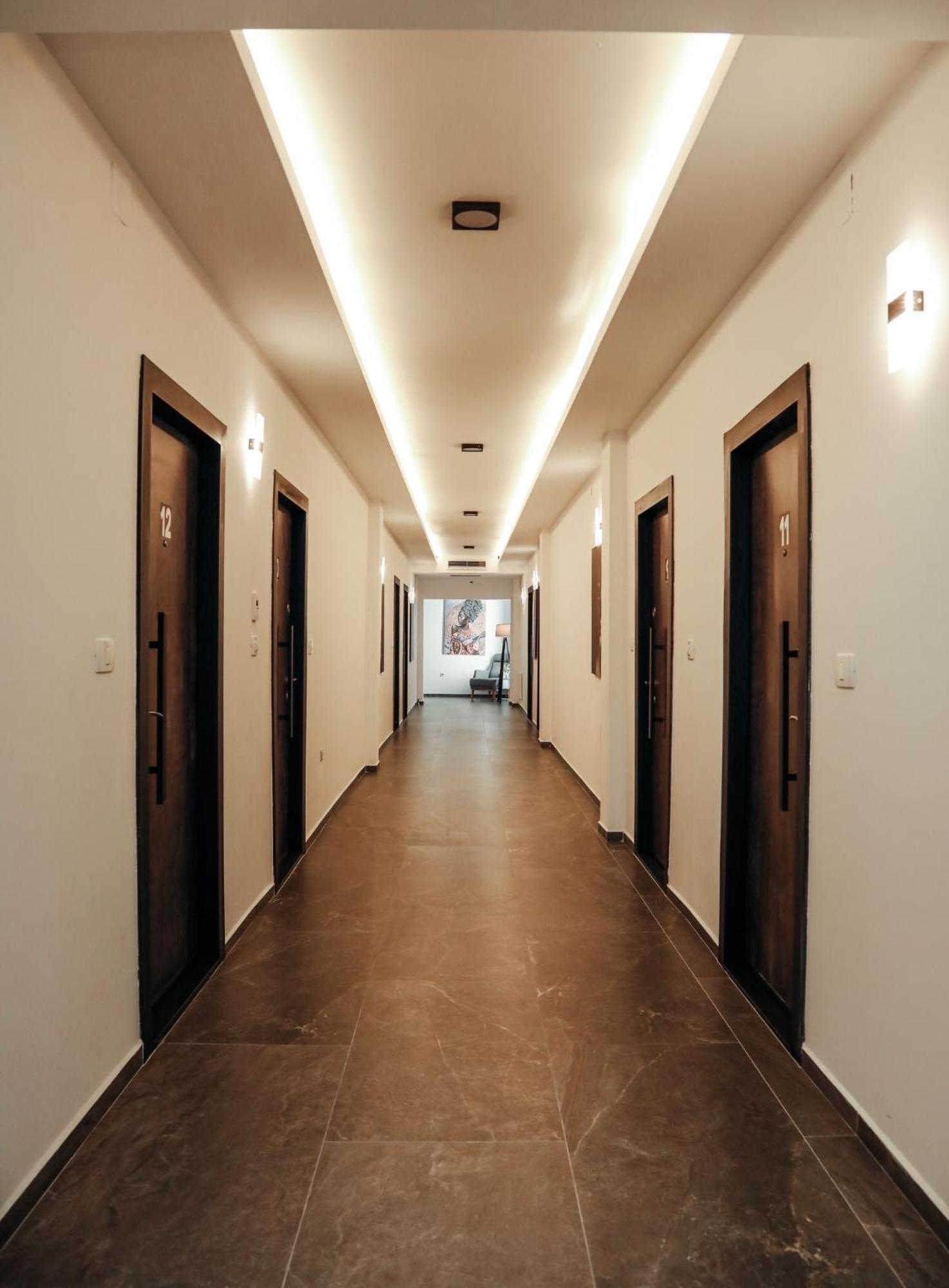 Hotel Europa 92 Урошевац Экстерьер фото