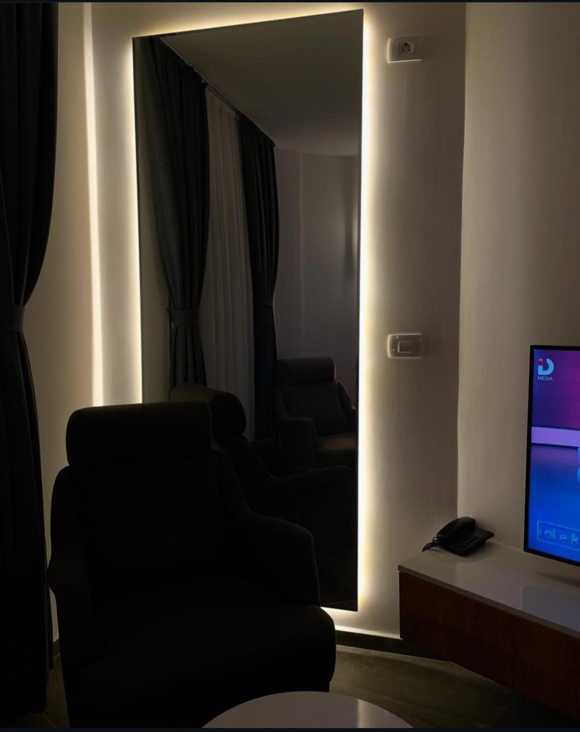 Hotel Europa 92 Урошевац Экстерьер фото